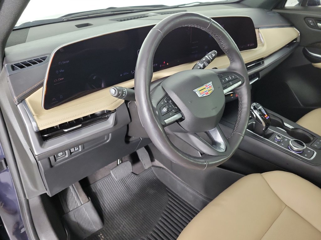 Used 2025 Cadillac XT4 Premium Luxury FWD image 19