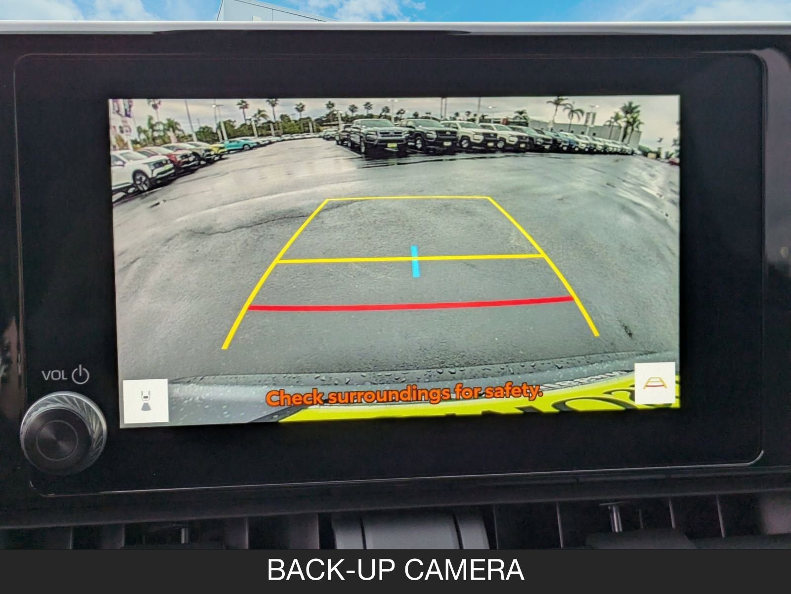 Used 2025 Toyota RAV4 XLE image 18