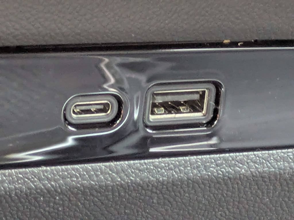 New 2026 Buick Enclave Sport Touring w/ Power Package FWD image 24