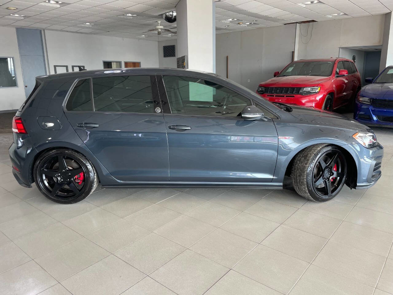 Used 2020 Volkswagen GTI SE image 8
