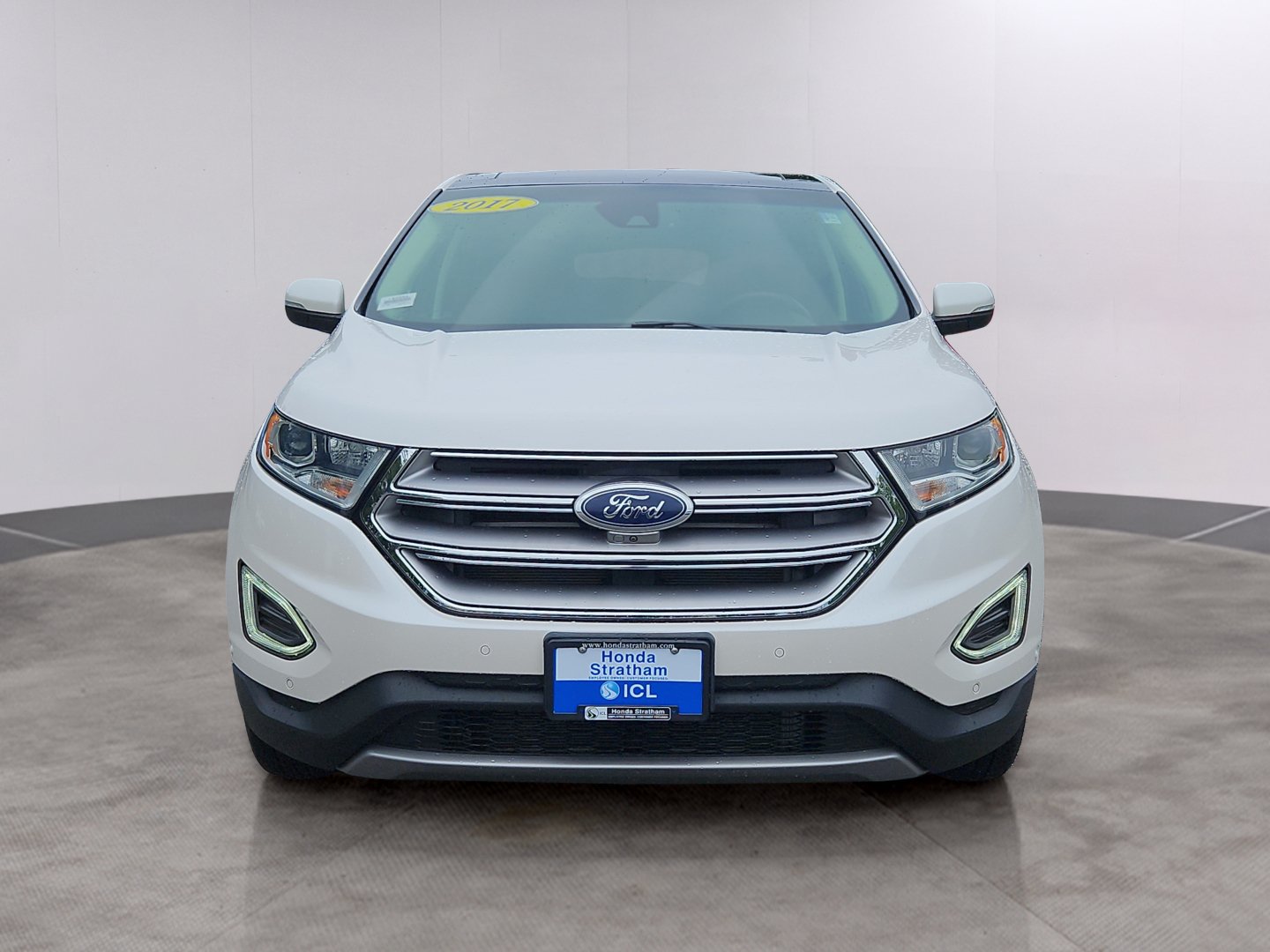Used 2017 Ford Edge Titanium w/ Equipment Group 302A AWD/4WD image 33