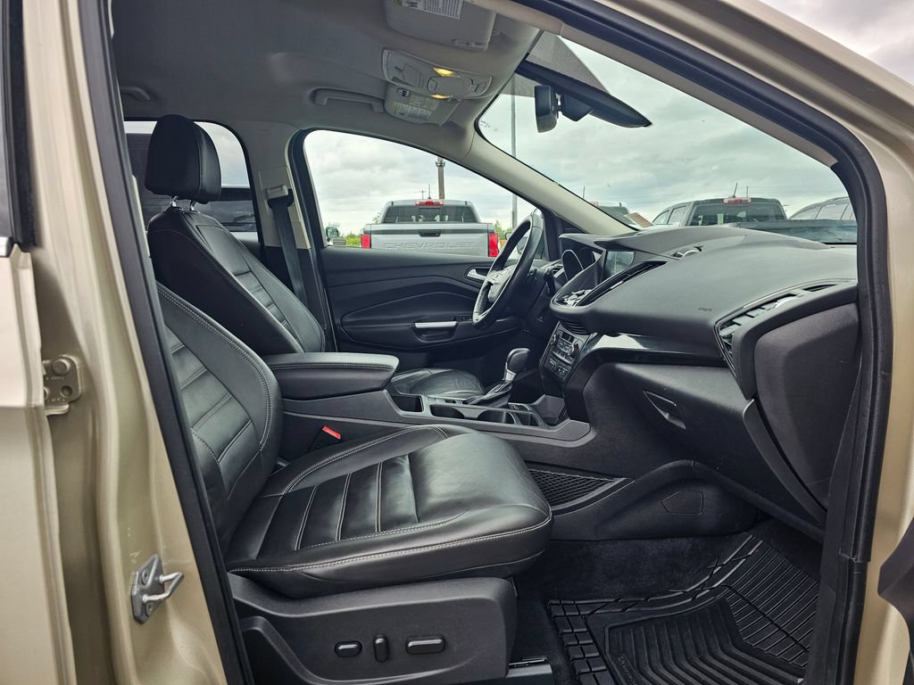 Used 2017 Ford Escape Titanium FWD image 10