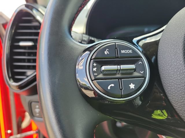 Certified 2025 Kia Soul GT-Line w/ GT-Line Technology Package FWD image 35