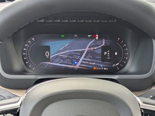 New 2026 Volvo XC90 B6 Plus w/ Protection Package Premier image 32