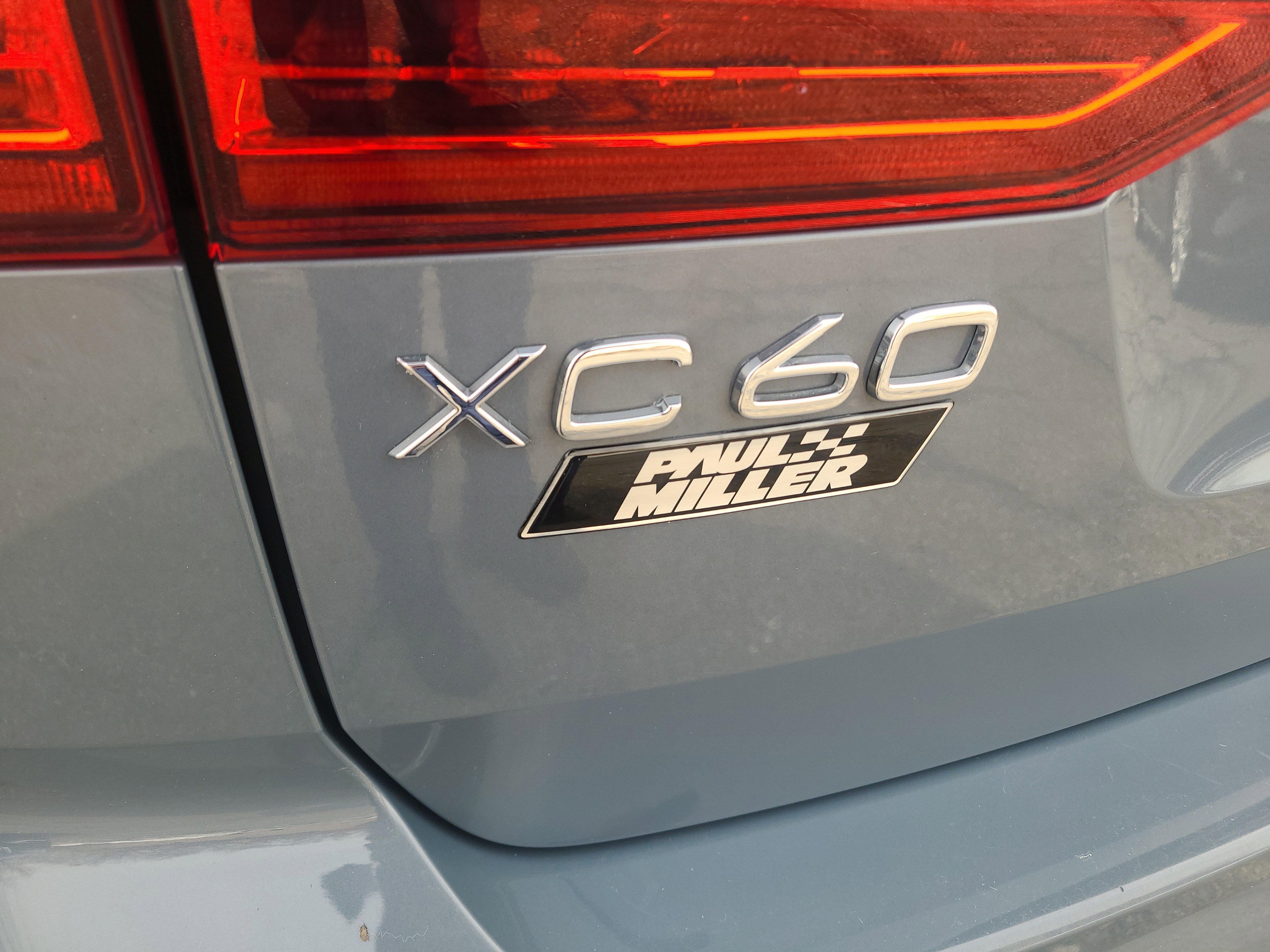 Used 2023 Volvo XC60 B5 Ultimate image 30