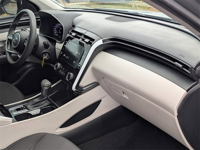 Used 2024 Hyundai Tucson SE image 16