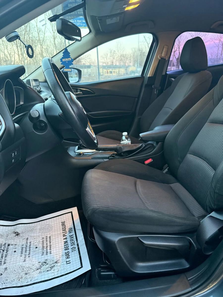 Used 2014 MAZDA MAZDA3 i Touring image 9