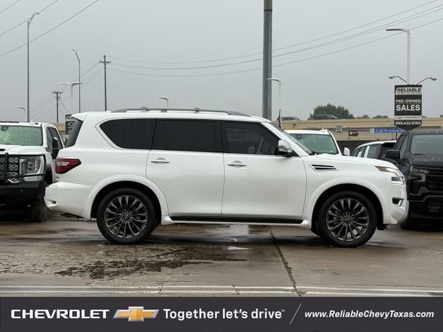 Used 2023 Nissan Armada Platinum w/ Captain's Chairs Package RWD image 5