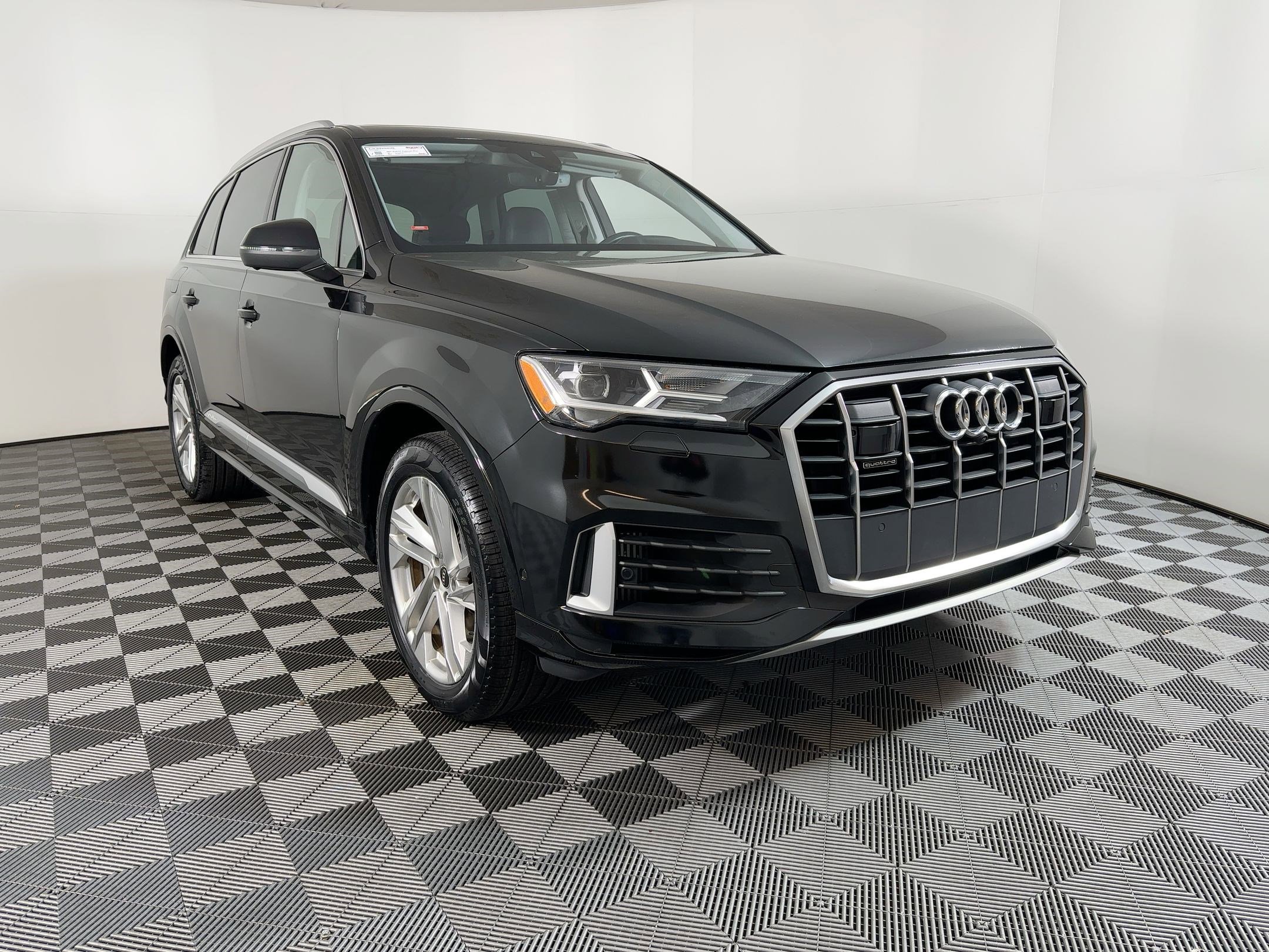 Used 2023 Audi Q7 3.0T Premium Plus image 21