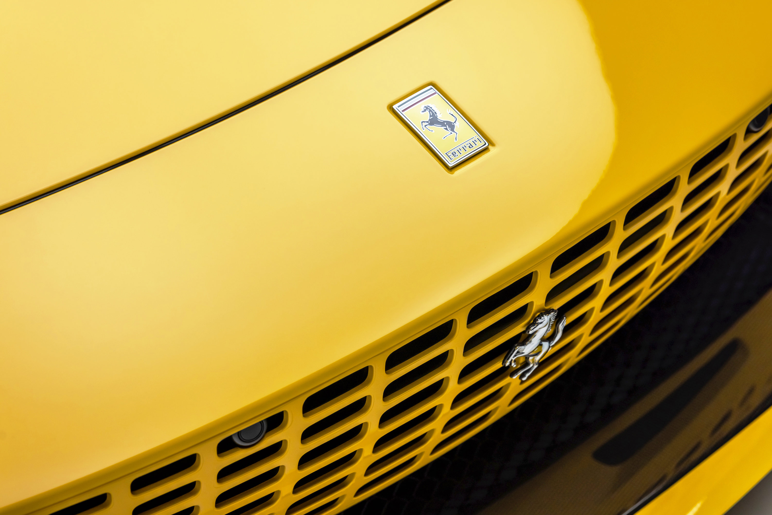 Certified 2025 Ferrari Roma Spider image 32