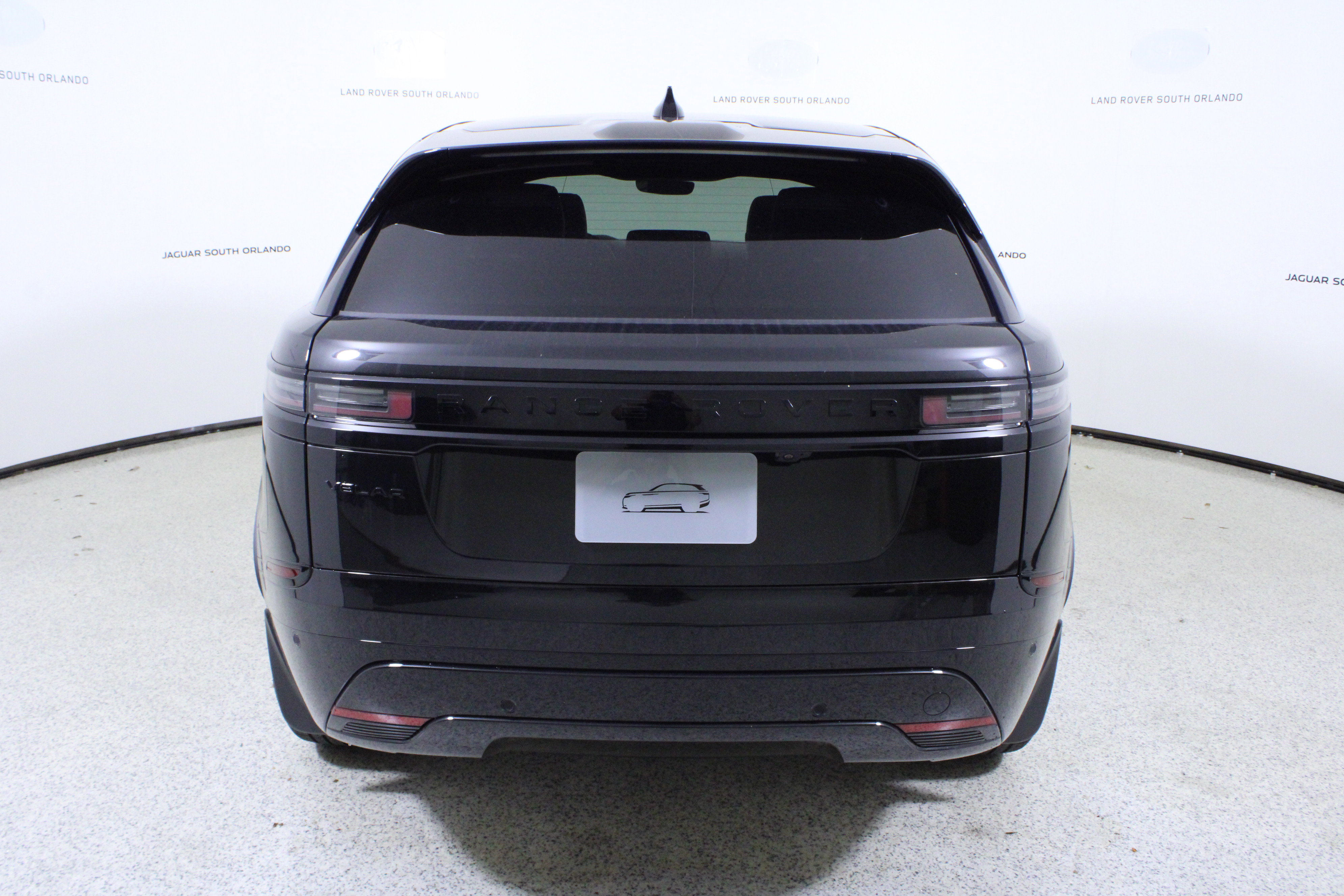 New 2026 Land Rover Range Rover Velar Dynamic SE image 6