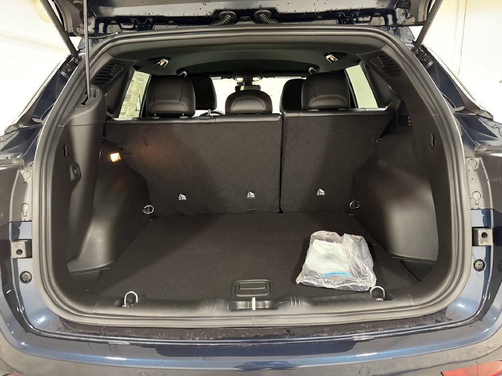 New 2026 Jeep Compass Trailhawk AWD/4WD image 23