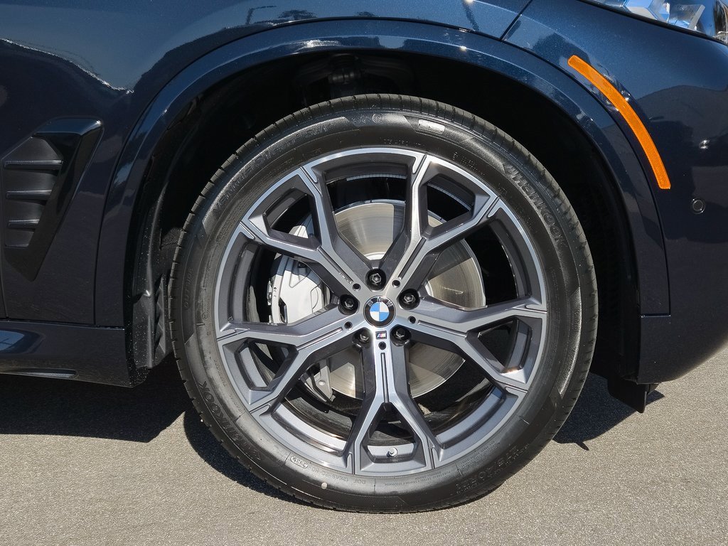 New 2026 BMW X5 xDrive50e w/ M Sport Package image 9