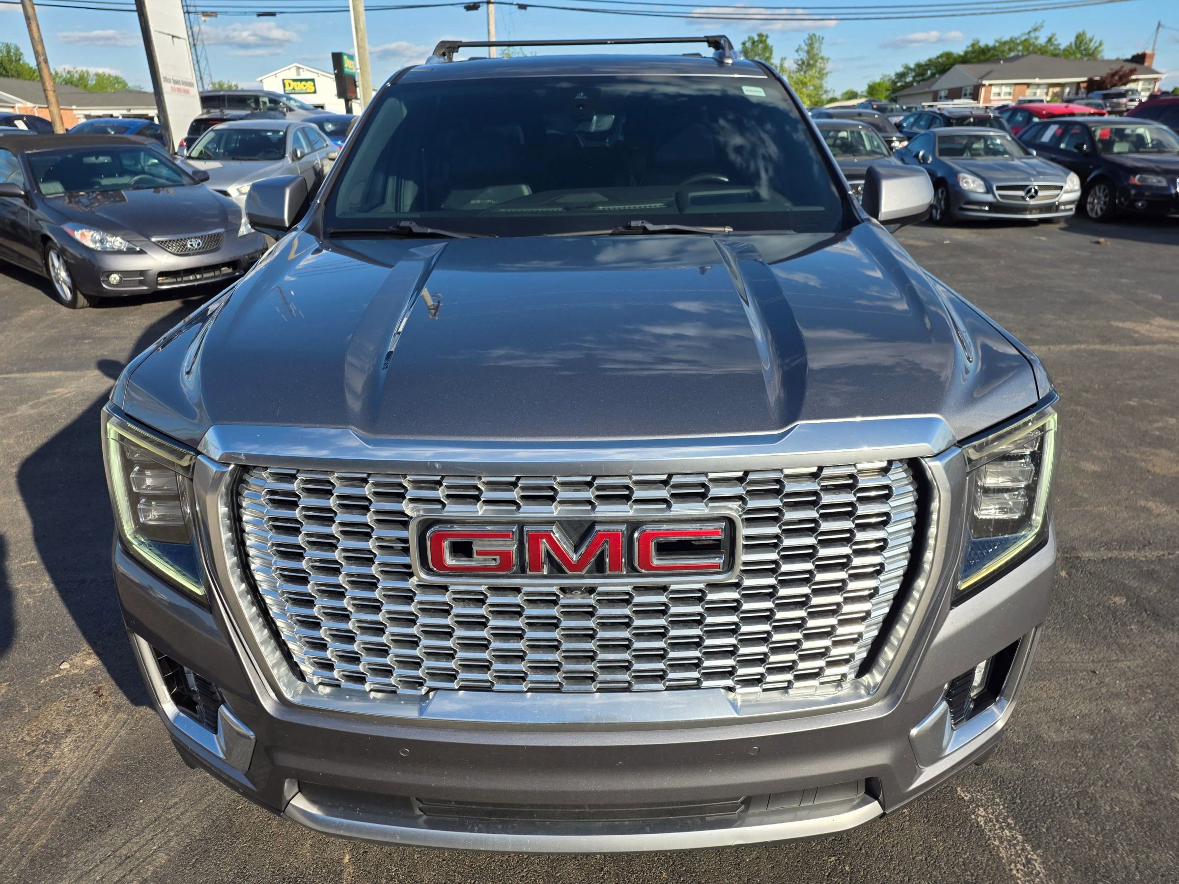 Used 2021 GMC Yukon Denali w/ Denali Ultimate Package AWD/4WD image 10