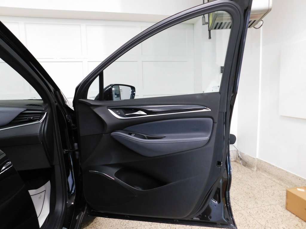 Used 2024 Buick Enclave Essence image 93