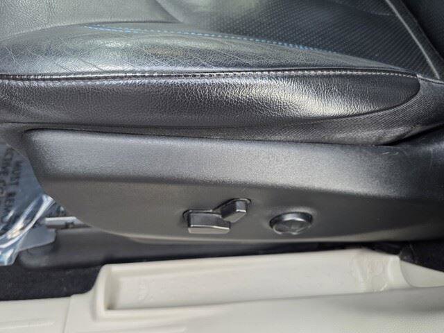 Used 2021 Chrysler Pacifica Touring-L image 15