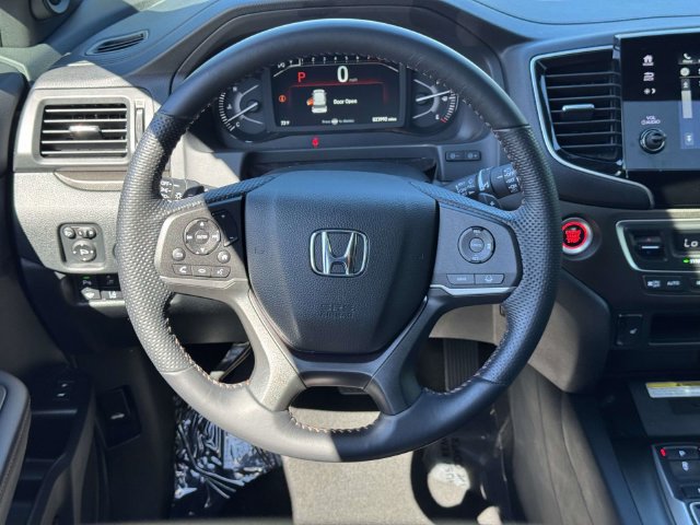 Used 2023 Honda Passport TrailSport image 13