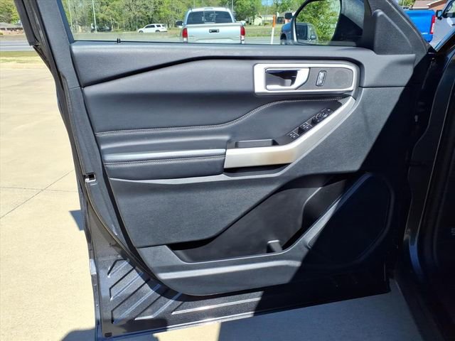 Used 2020 Ford Explorer XLT w/ Equipment Group 202A image 21