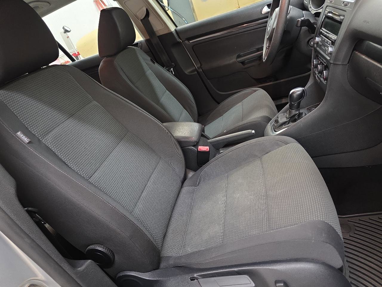 Used 2012 Volkswagen Jetta SE image 37