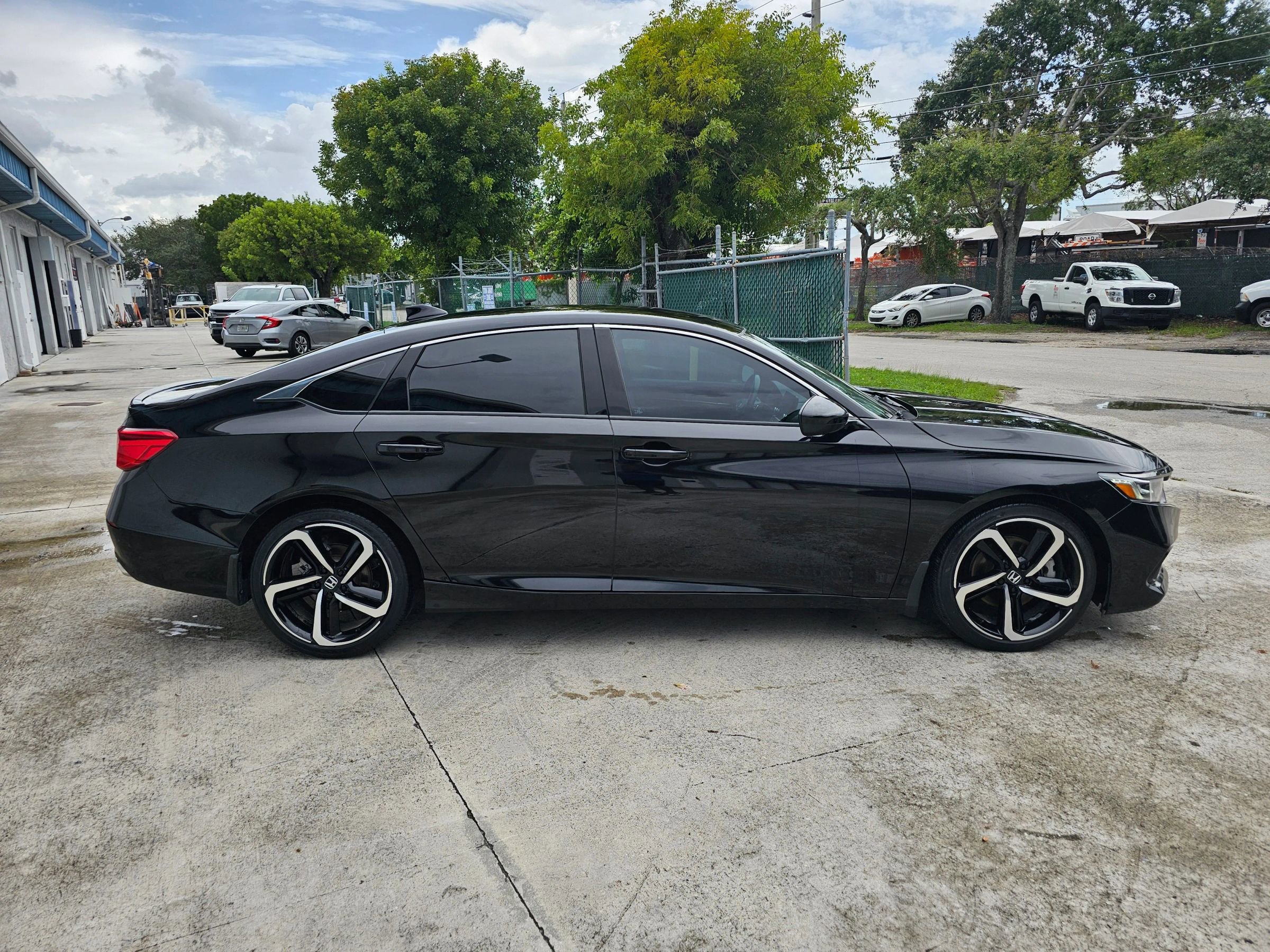 Used 2021 Honda Accord Sport image 6