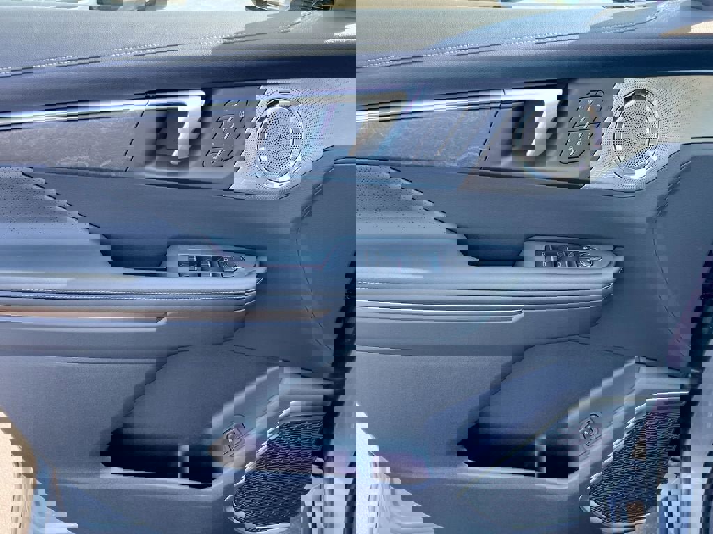 New 2026 Buick Enclave Avenir w/ Super Cruise Package image 52