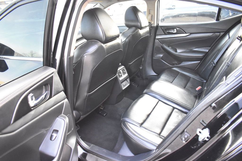 Used 2019 Nissan Maxima 3.5 SL w/ Floor Mat Group FWD image 25