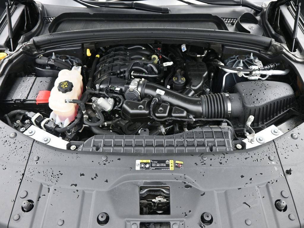 Used 2024 Jeep Grand Cherokee L Laredo w/ Luxury Tech Group I image 24