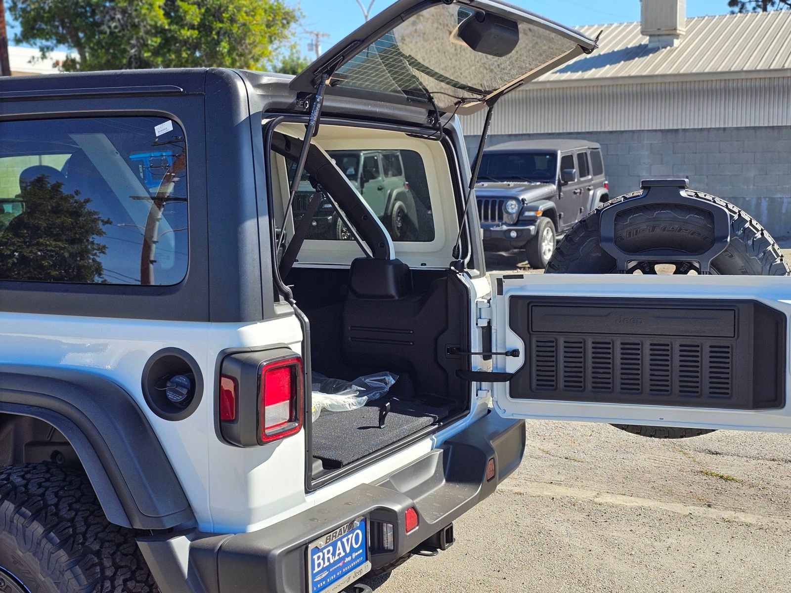 New 2026 Jeep Wrangler Unlimited Sport AWD/4WD image 8