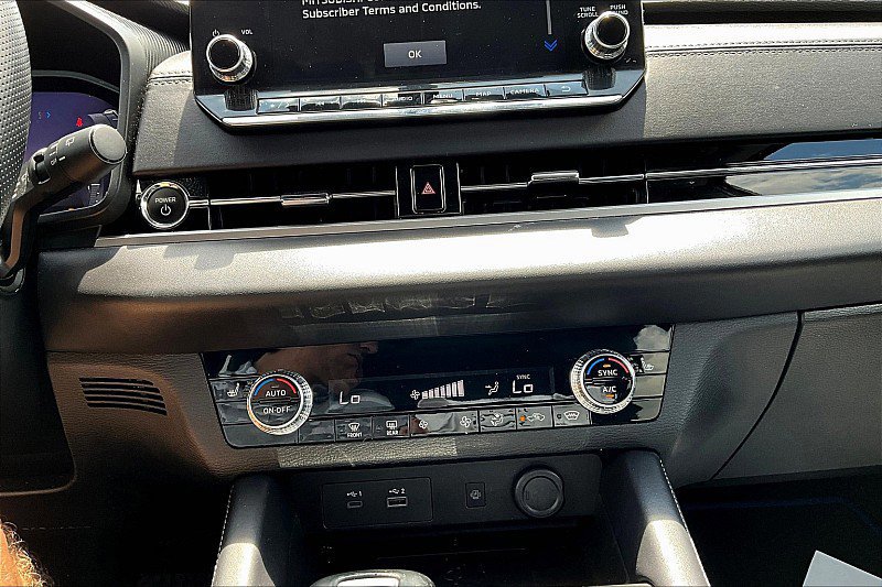 Used 2023 Mitsubishi Outlander SE image 24