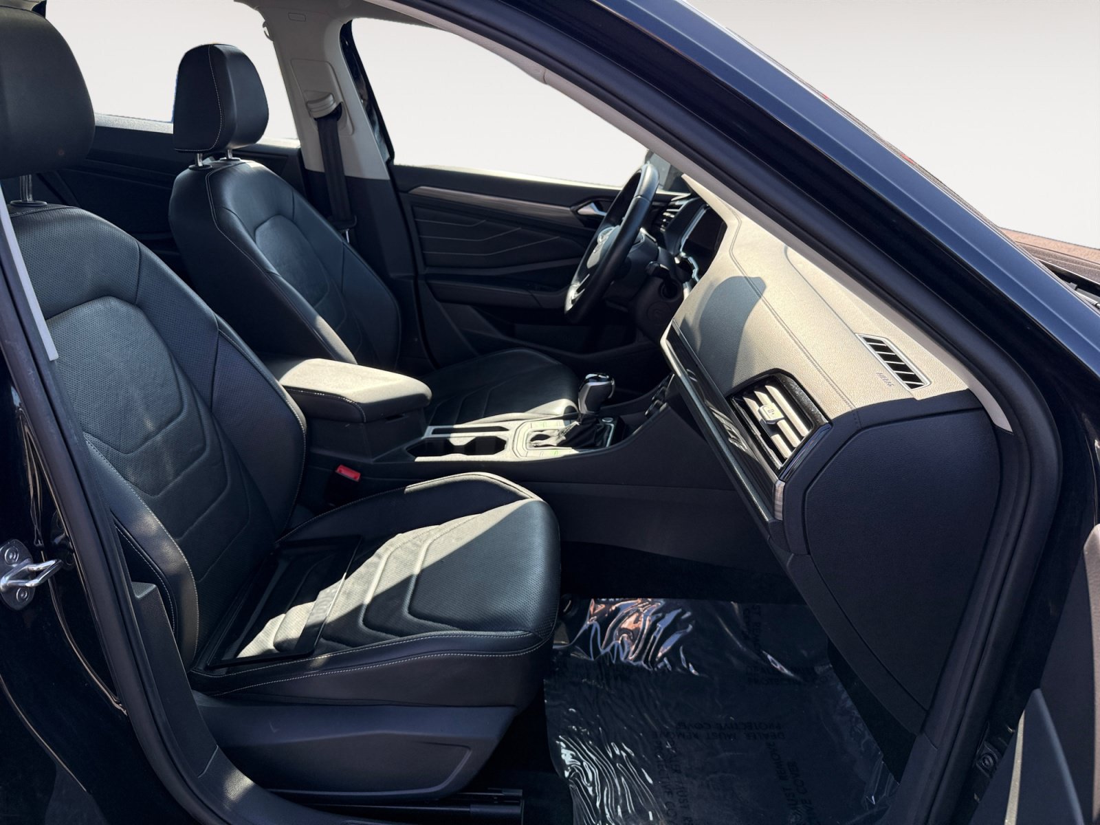Certified 2023 Volkswagen Jetta SEL FWD image 19