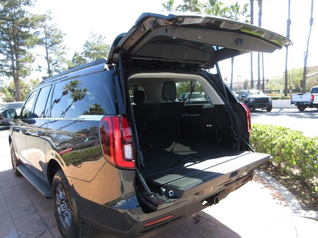 Certified 2025 Ford Expedition Max Active RWD image 23