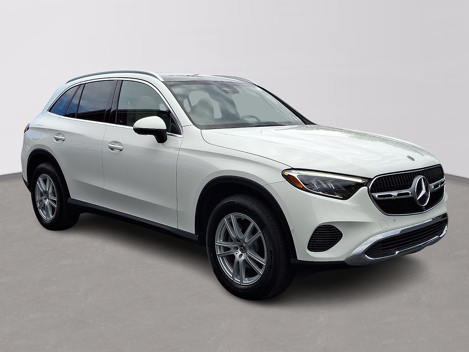 Certified 2023 Mercedes-Benz GLC 300 4MATIC image 3