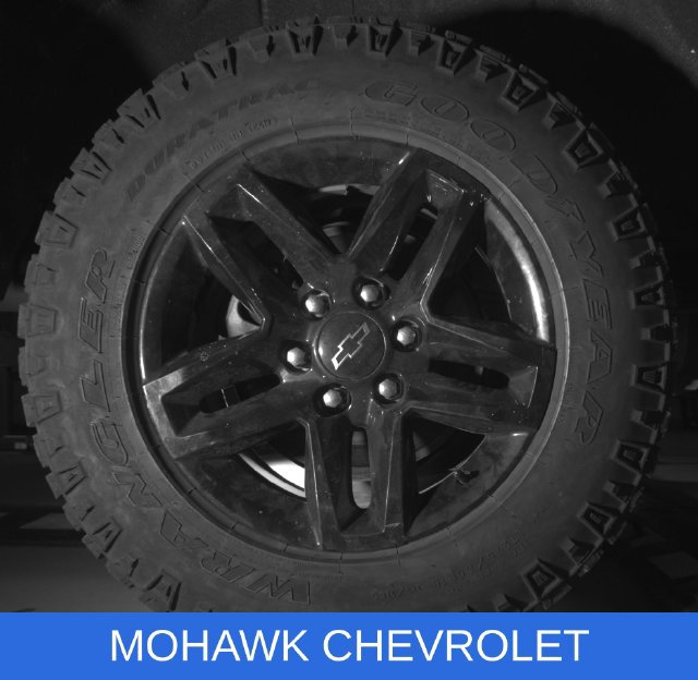 Used 2019 Chevrolet Silverado 1500 LT Trail Boss AWD/4WD image 29