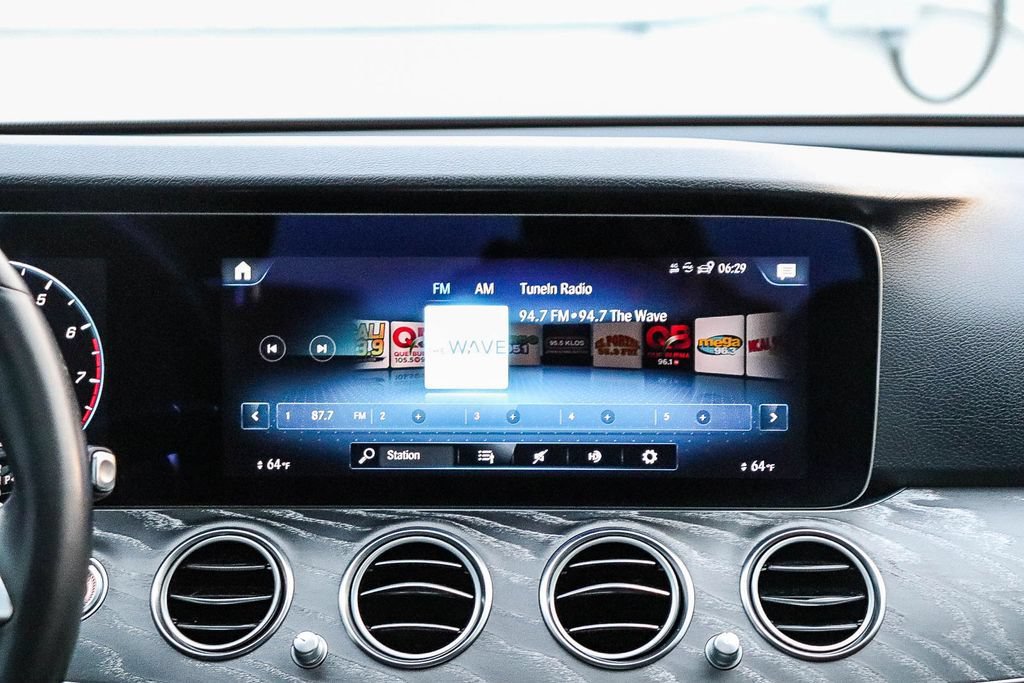 Used 2021 Mercedes-Benz E 350 Sedan image 16