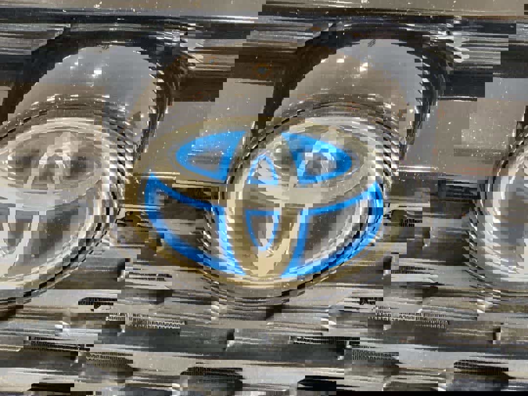 Used 2021 Toyota RAV4 XLE w/ Convenience Package image 10