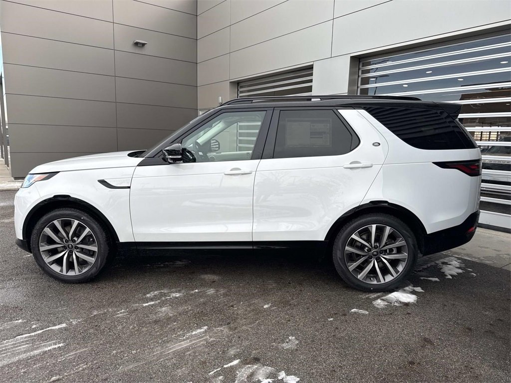 New 2026 Land Rover Discovery Limited Edition image 4
