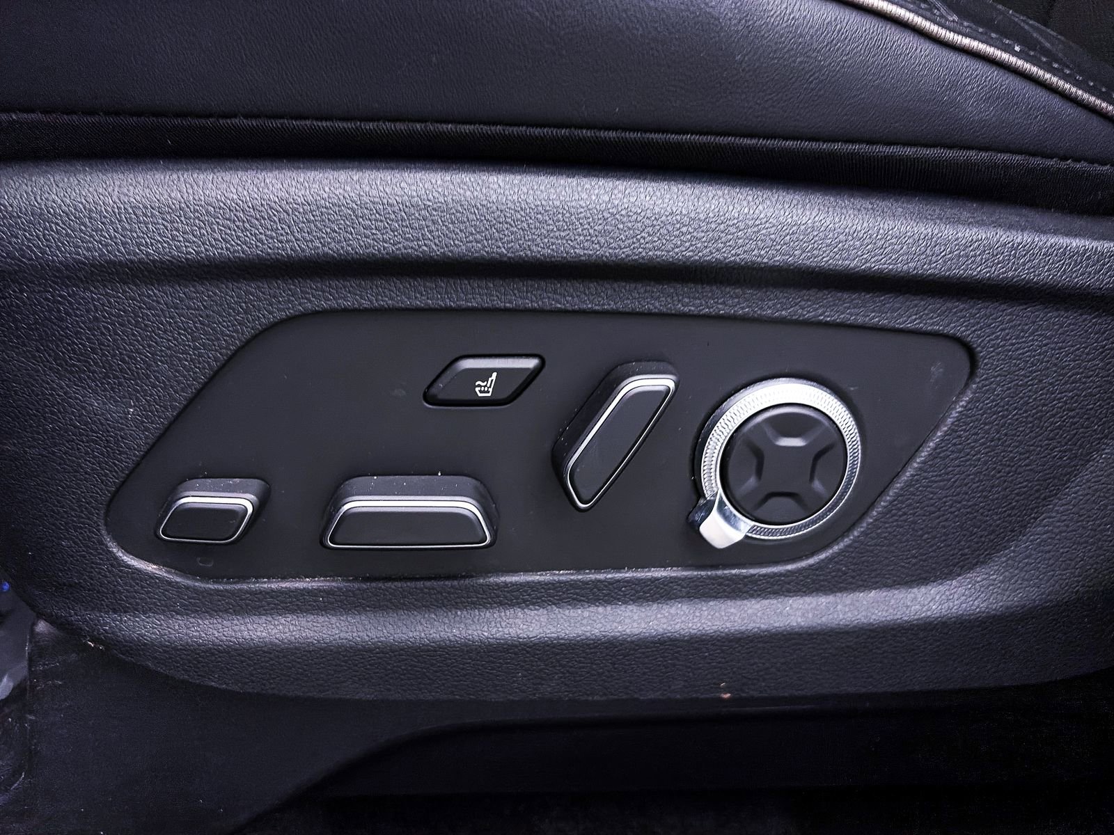 Used 2024 Hyundai Palisade Calligraphy image 23