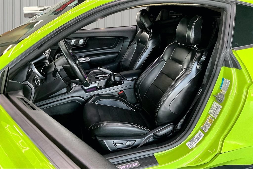 Used 2020 Ford Mustang GT Premium w/ GT Performance Package RWD image 19