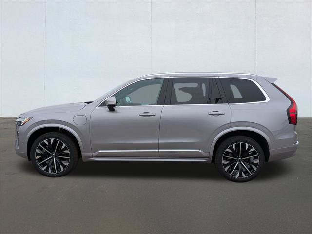 New 2026 Volvo XC90 T8 Plus w/ Protection Package AWD/4WD image 4