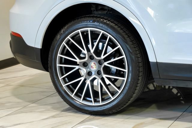 Used 2019 Porsche Cayenne AWD/4WD image 64