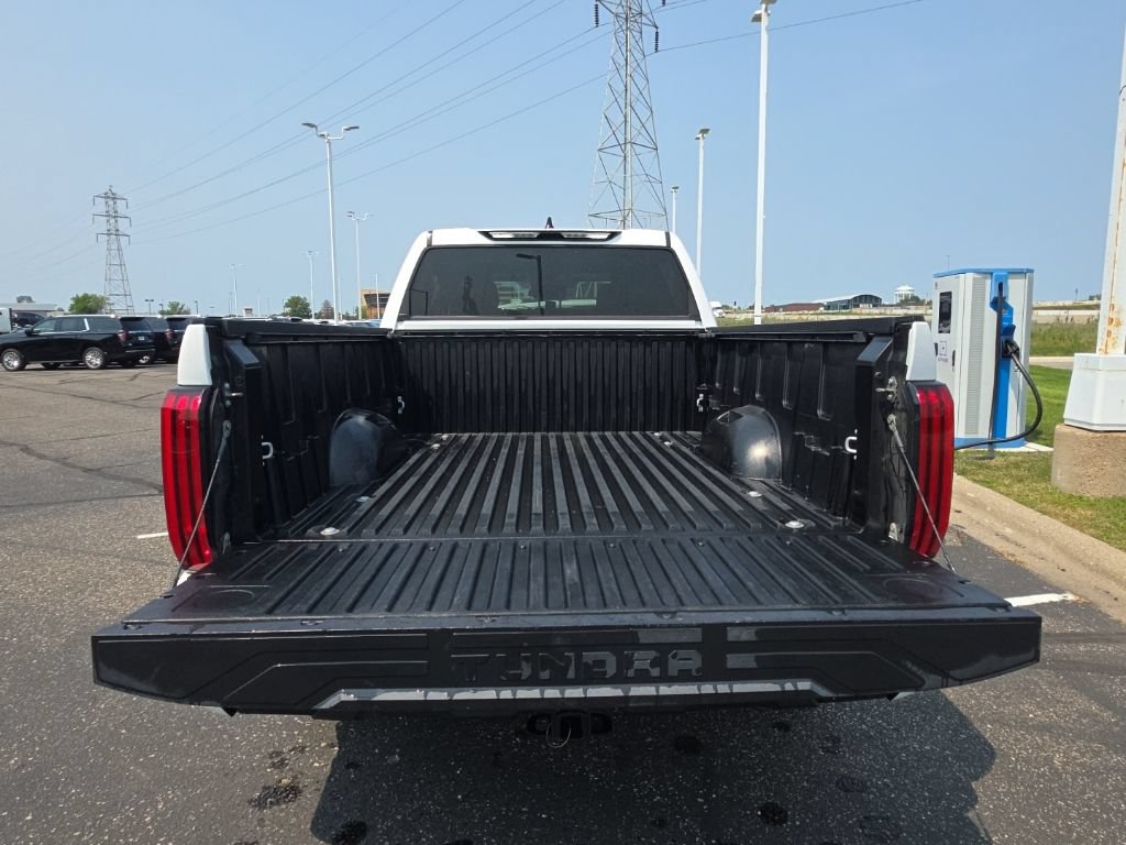 Used 2022 Toyota Tundra SR5 AWD/4WD image 13
