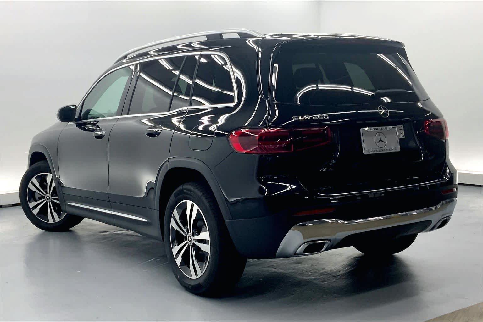 Used 2026 Mercedes-Benz GLB 250 image 5