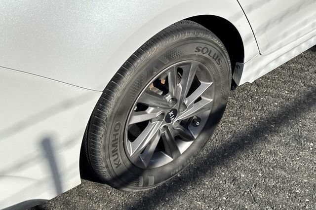 Used 2020 Kia Optima LX FWD image 4