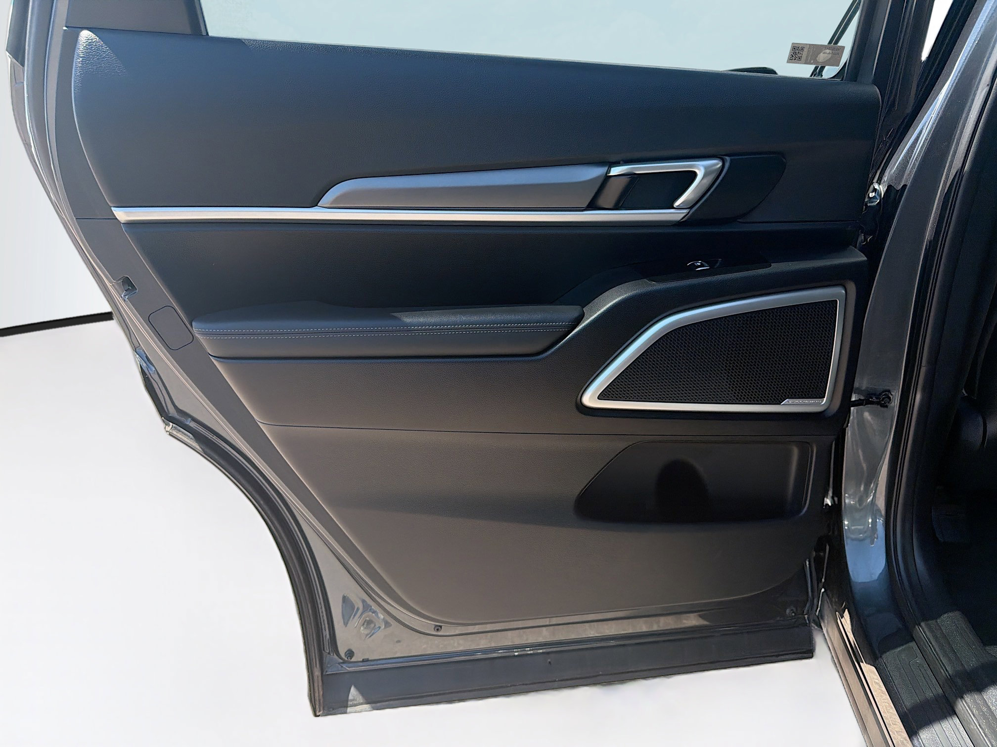 Used 2022 Kia Telluride LX AWD/4WD image 27