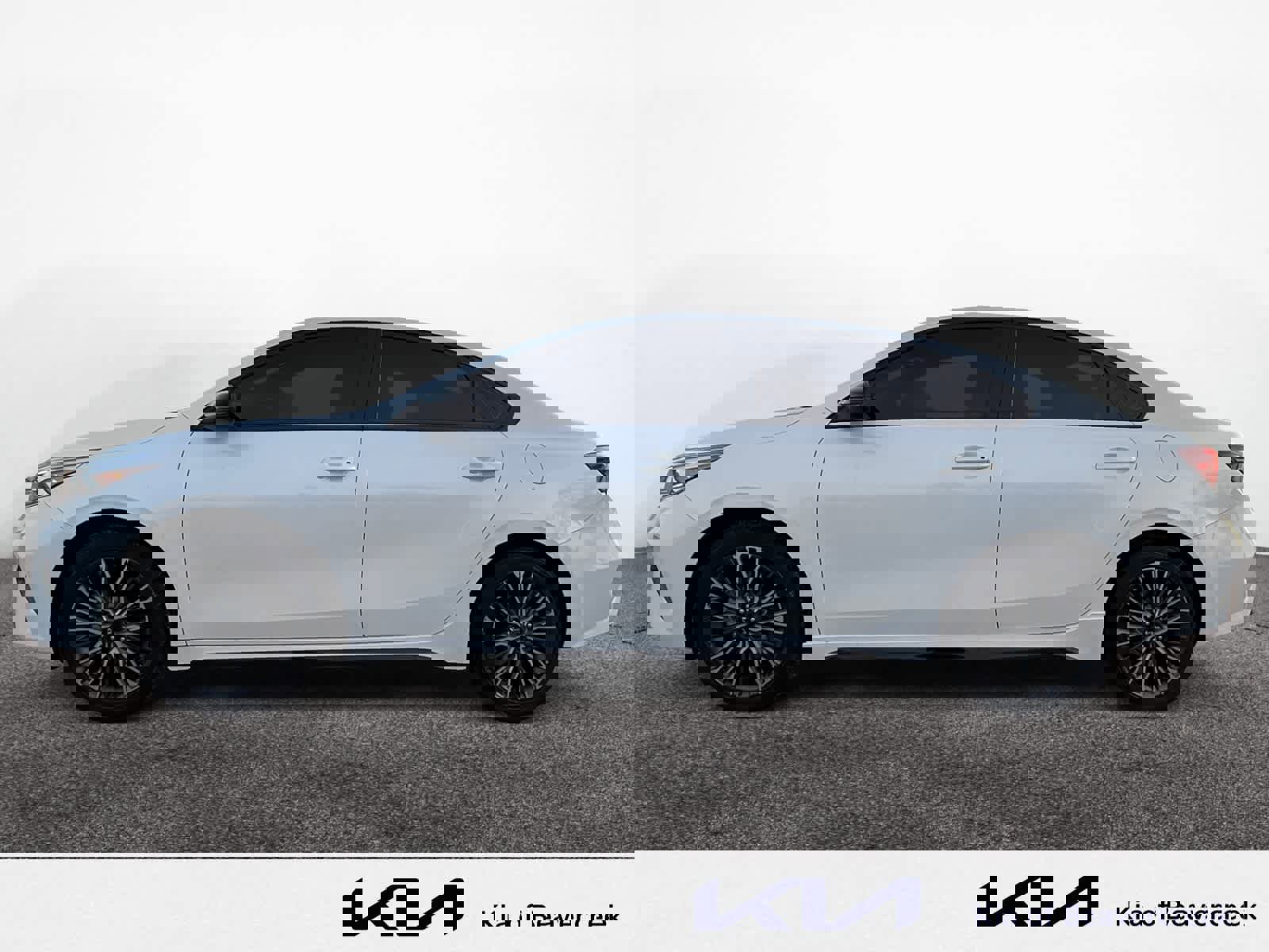 Used 2024 Kia Forte GT-Line image 2