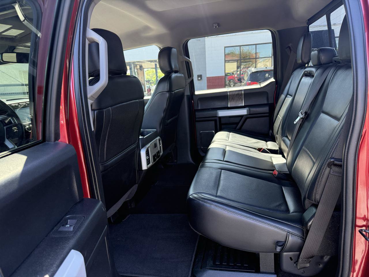Used 2019 Ford F250 Lariat w/ Lariat Ultimate Package AWD/4WD image 26