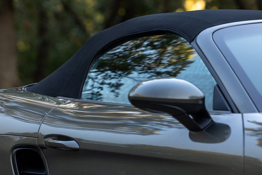 Used 2021 Porsche 718 Boxster Base w/ Premium Package image 49