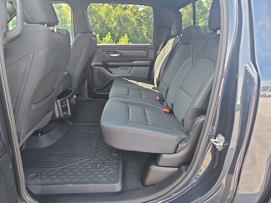 Used 2025 RAM 1500 Warlock AWD/4WD image 6