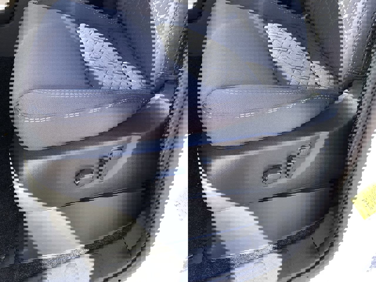 New 2026 Nissan Frontier SV w/ Tow Package image 22