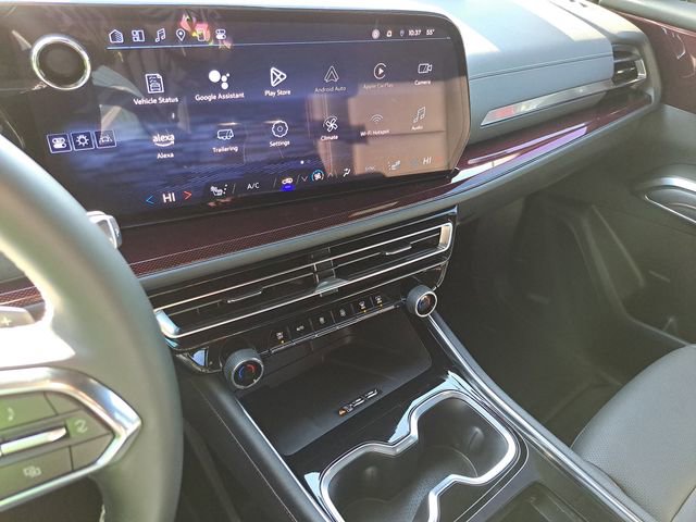 Used 2024 Chevrolet Traverse Z71 w/ LPO, Floor Liner Package image 15